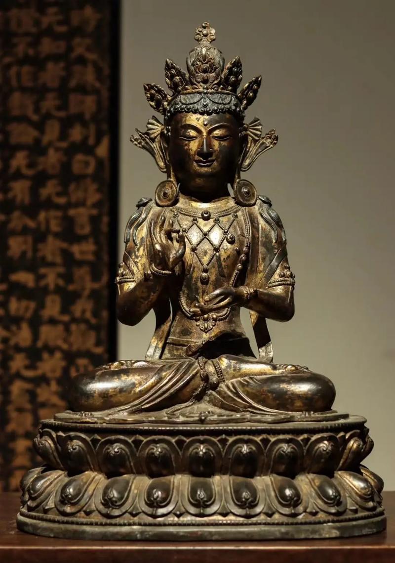 藏傳菩薩造像 銅鎏金 高55 寬38 厚26厘米 開臉慈