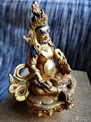 藏傳佛教財(cái)神造像 財(cái)富與智慧的象征